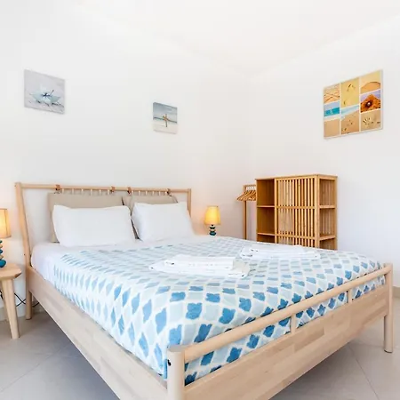 Large Family - Marina Park Apartment Lagos