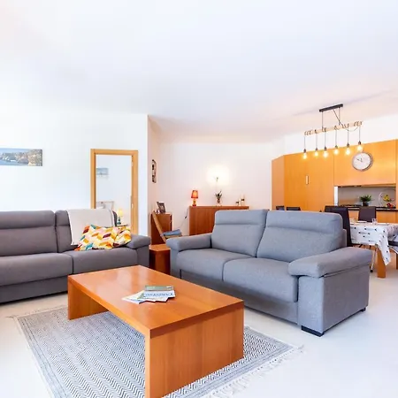 Large Family - Marina Park Apartamento