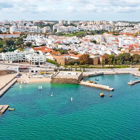 Large Family - Marina Park アパート *